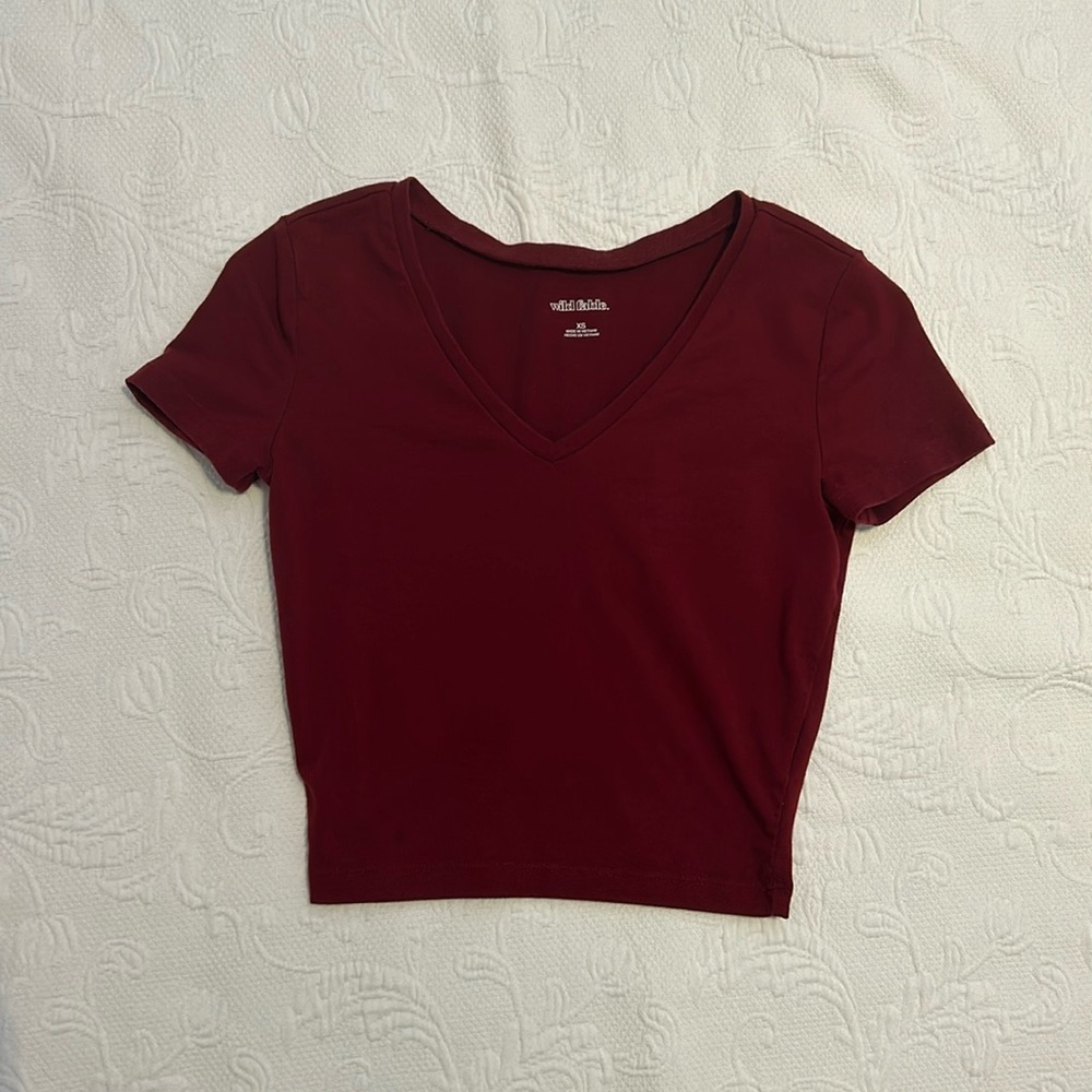 Dark red cropped Wild Fable tee size xs